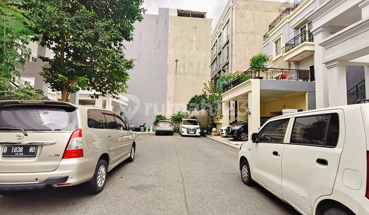 Opulence Greenlake Sunter lingkungan elit 2