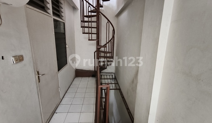 Janur Elok Prime Blok, Boulevard Jalan Lebar 2