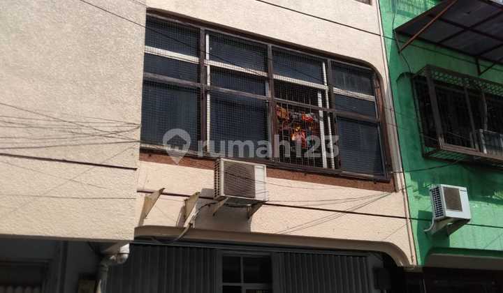 Dalam Komplek Jl Bungur Raya Kemayoran 2