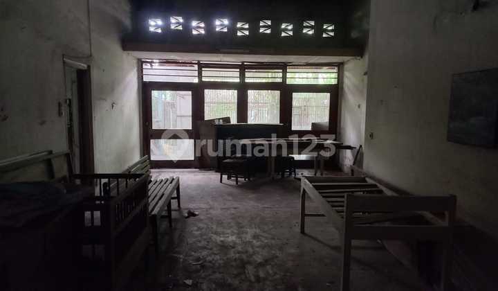 Rumah di mainroad naripan