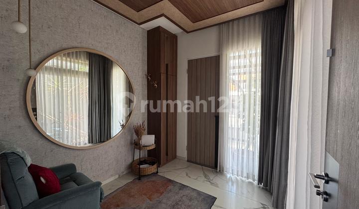 Rumah Kbp Lux ( Swimming Pool) di Tatar Jingganagara Kota Baru Parahyangan, Jl. Jingga Menak, Cipeundeuy, Padalarang, Bandung Barat, Jawa Barat, Indonesia, 40553, Kota Baru Parahyangan