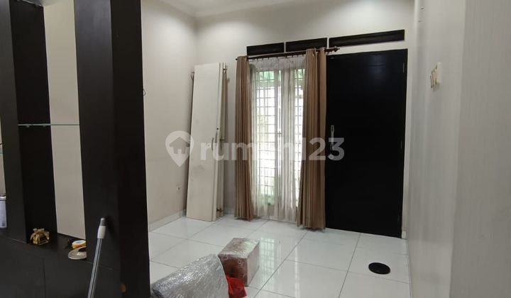 Rumah 2 Lantai Tengah Kota 2