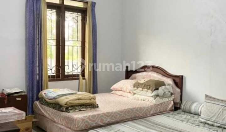 Rumah Singgasana Pradana 2