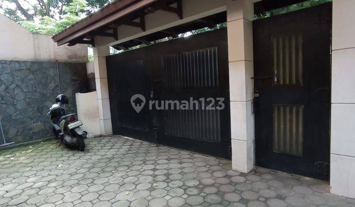 Rumah secondary Terawat Lokasi Premium Pondok Indah 1