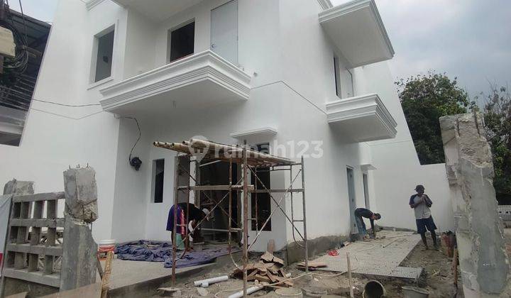 Rumah Dalam Perumahan Pondok Kelapa Jakarta Timur  1