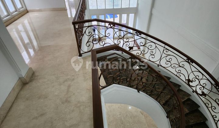Rumah Mewah Baru Siap Huni Non Cluster Otista Jakarta Timur 2
