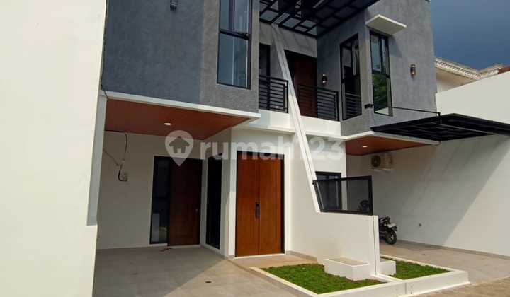 Rumah Minimalis Dalam Komplek Area Rawamangun Jakarta Timur Rumah Minimalis Dalam Komplek Area Rawamangun Jakarta Timur