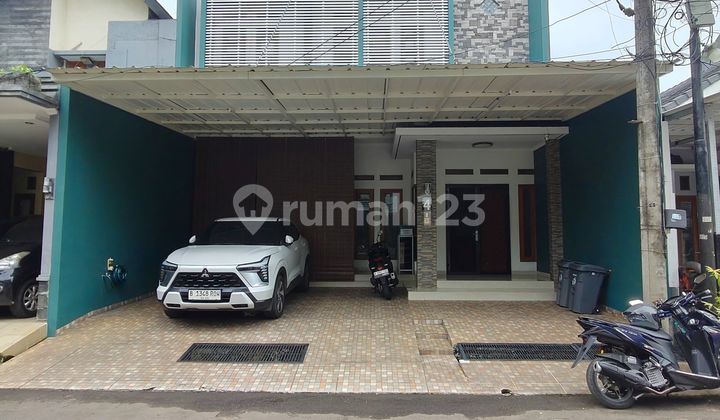 Beautiful House For Sale in Jatiwarna Complex, Bekasi