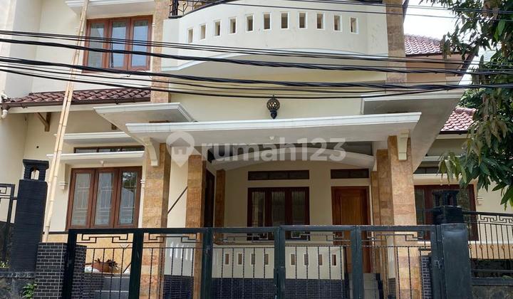 Rumah Di Jual Area Pesona Khayangan Siap Huni Depok