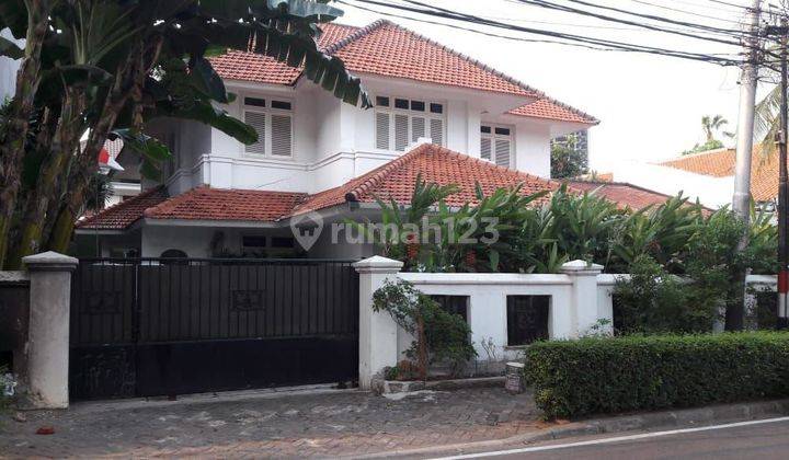 Rumah Area Premium Siap Huni Menteng Jakarta Pusat  1