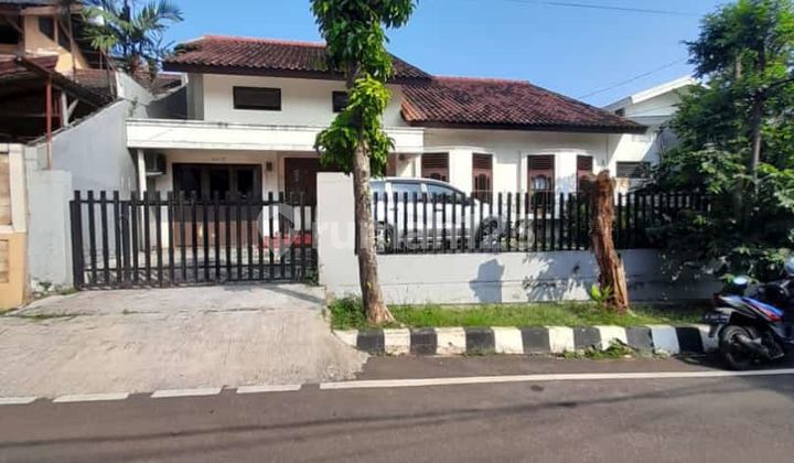 Di Jual Rumah Secondary Dalam Komplek Billymoon Pondok Kelapa 1