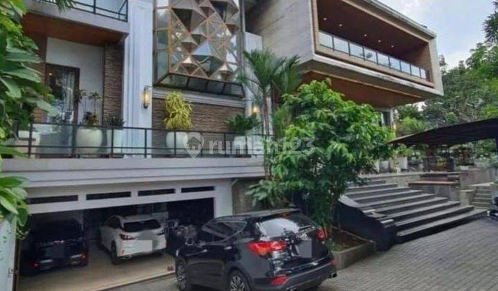 Rumah Mewah Area Pakubowono Kebayoran Baru Jakarta Selatan 1