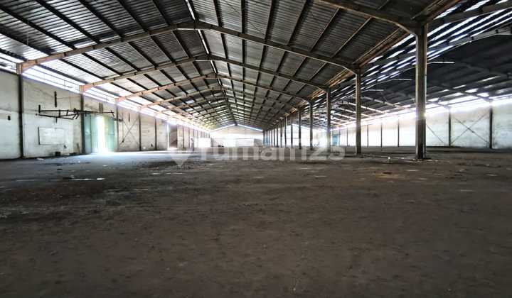 Disewakan 2 Gudang Berdampingan Di Area Sayap Moh. Toha