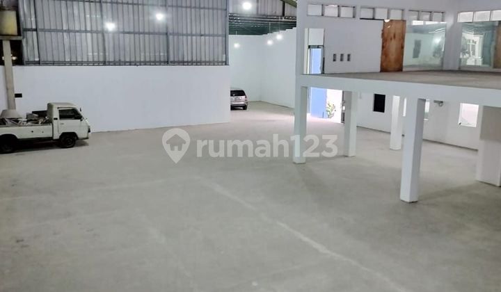 For rent new warehouse main road in Soekarno Hatta For rent new warehouse main road in Soekarno Hatta