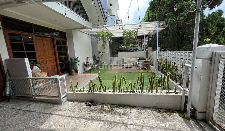 Dijual rumah di Singgasana Pradana siap huni harga menarik 2