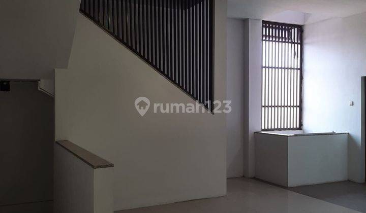 Dijual ruko di Jln Gandasoli lokasi strategis 1