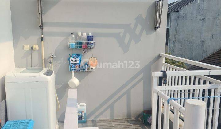 Dijual rumah bagus dan terawat jarang ada di Setraduta 2