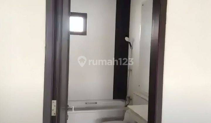 Disewakan rumah di Sudirman Town House baru renovasi 2