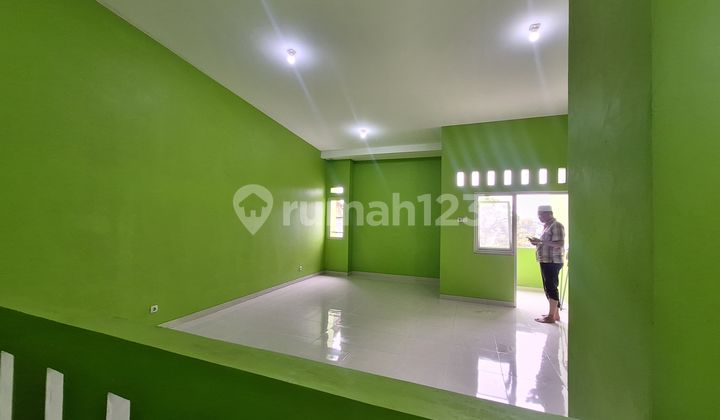 For Rent / For Sale Strategic Shophouse in South Cimahi