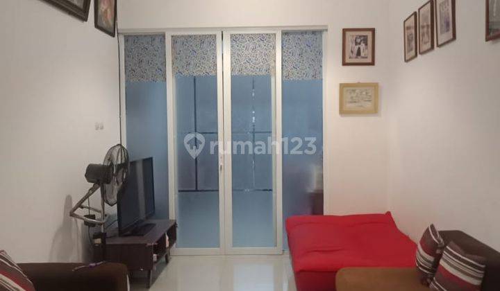 Rumah secondery siap huni di exit toll Pamulang 