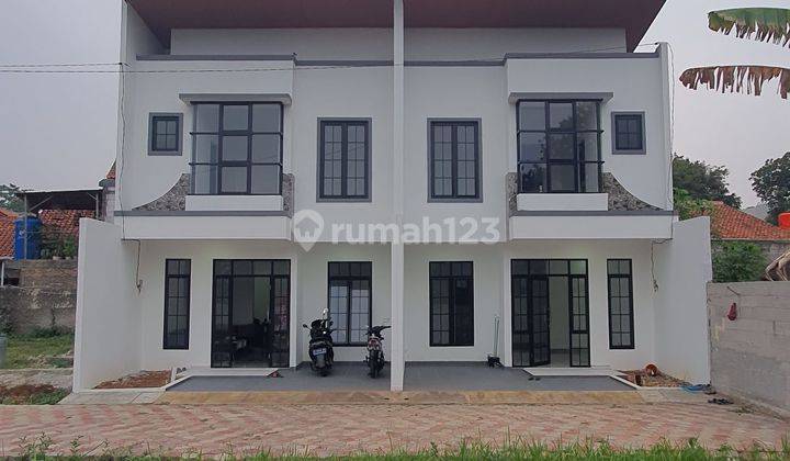 Rumah Siap huni di apit 2 exit toll limo & pamulang 1