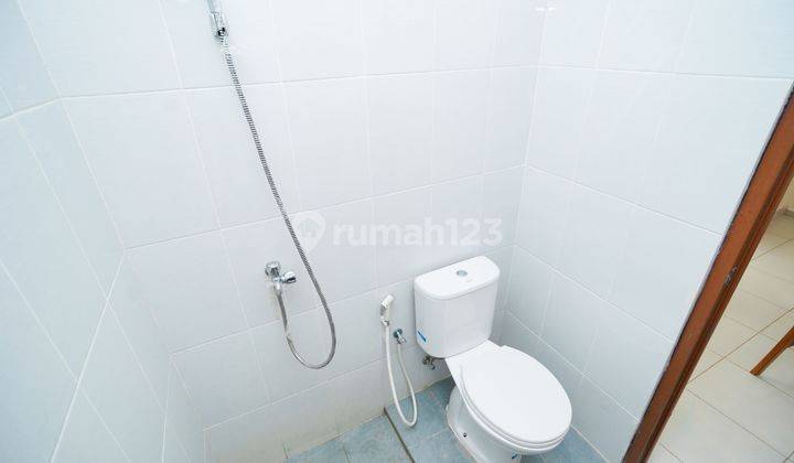 Rumah Strategis Harga All In Kpr di Cluster The Spring Tangsel  9