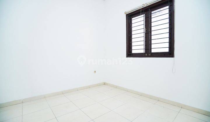 Rumah Strategis Harga Nego Siap Kpr di Juanda Green Residence  11