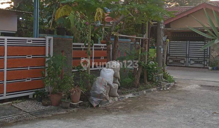 Rumah di Bekasi Strategis Dekat Superindo Satria Square J16539 2