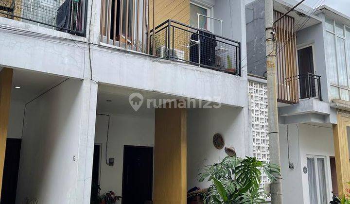 Rumah Strategis 2 Lantai Dekat Living Plaza Cinere J17836 1