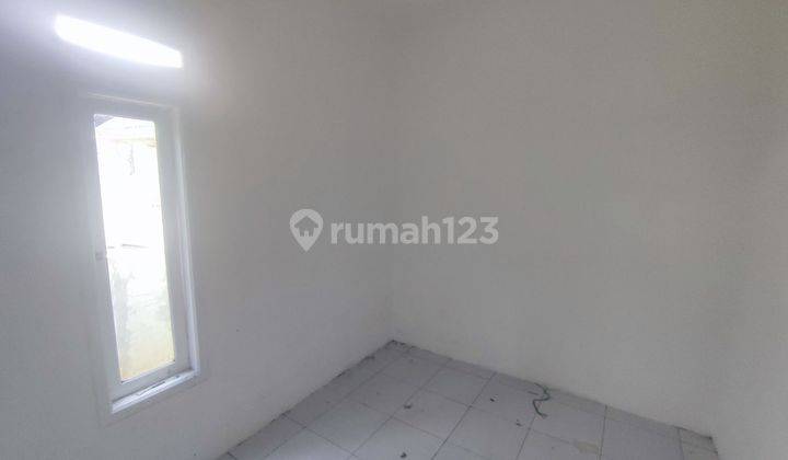 Rumah Siap Renov Harga Nego 15 Menit ke Stasiun Depok Dibantu KPR J-26736 2