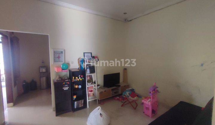 Rumah Strategis 8 Menit ke Gerbang Tol Kukusan 3 Depok Halaman Luas Bisa Nego J26959 2