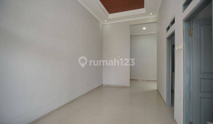 Rumah dekat  Mall Grand Cakung Harga Nego Dibantu KPR J26313 2