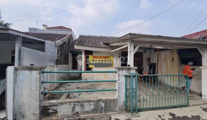 Rumah Strategis Siap Huni Strategis Hanya 15 Menit Ke Stasiun J16047 2