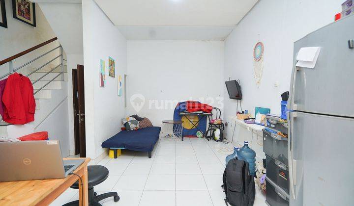 Rumah Seken Strategis 13 Menit ke BSD Plaza 2 Lantai Dibantu KPR J19010 2