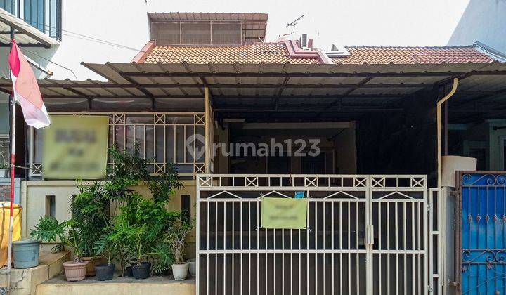 Rumah Strategis Siap Huni 15 Mnt ke Puri Indah Mall Harga Nego J20616 1