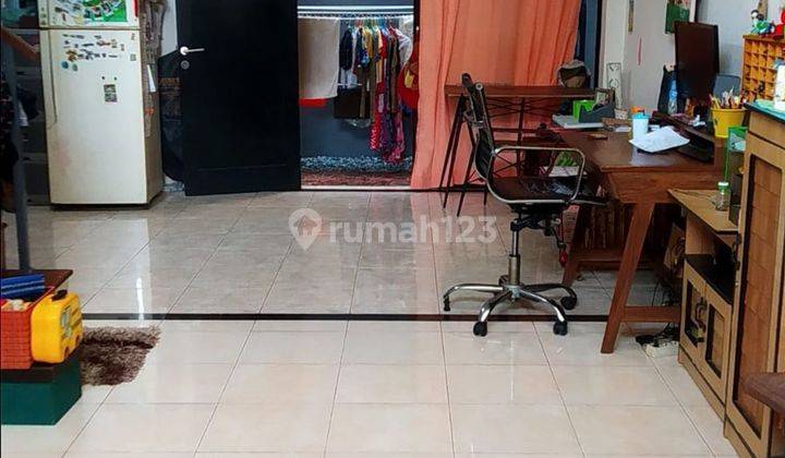 Rumah LB 120 Dekat Pusat Perbelanjaan di Bintaro Dibantu KPR J17584 2