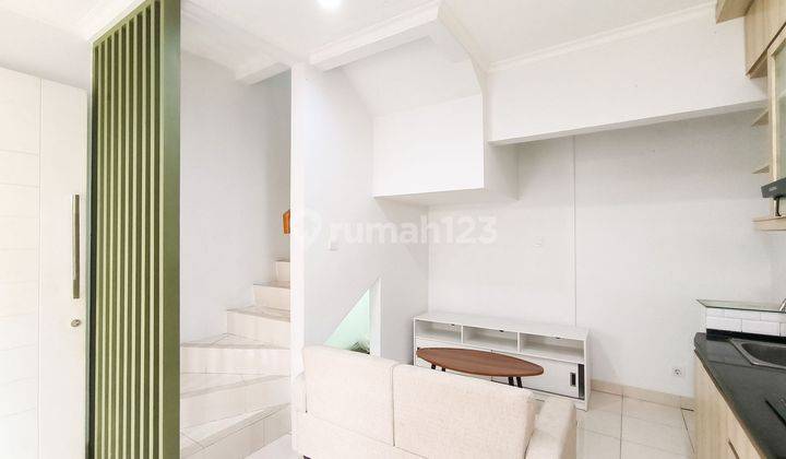 Rumah 2 Lt Semi Furnished 10 Menit ke QBIG BSD City J27584 2