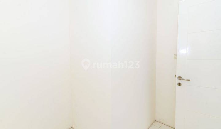 Rumah 2 Lt Free Renov di Belakang Transmart Graha Raya Dibantu KPR J22852 20