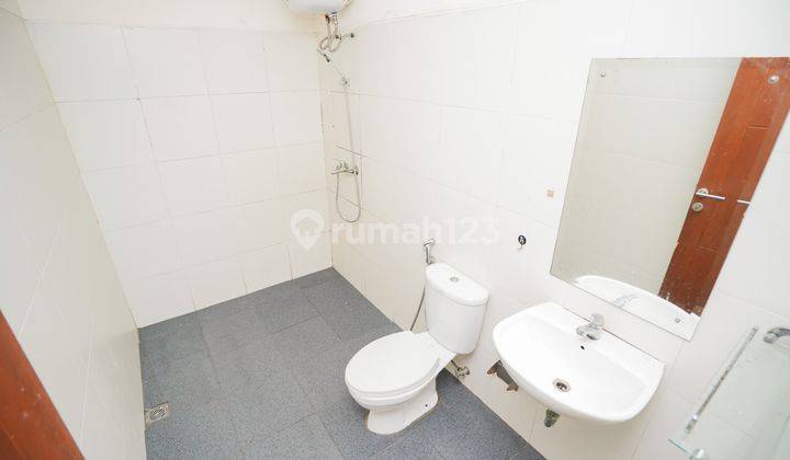 Rumah Strategis Dekat Lippo Karawaci di Modernland Premier Park Harga Nego Kpr 17