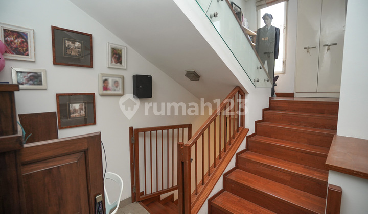 Rumah Strategis 2 Lantai di Komplek Graha Hijau Riviera Harga Nego Siap Kpr 14