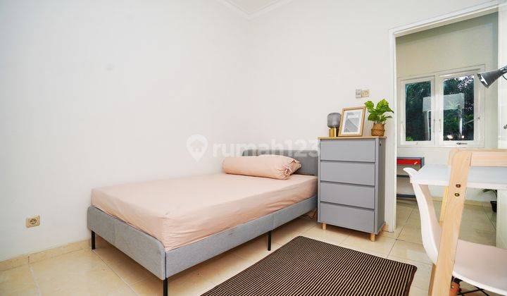Rumah 2 Lantai di Komplek Green Bintaro Area Ciputat Harga Nego Bisa Kpr 10