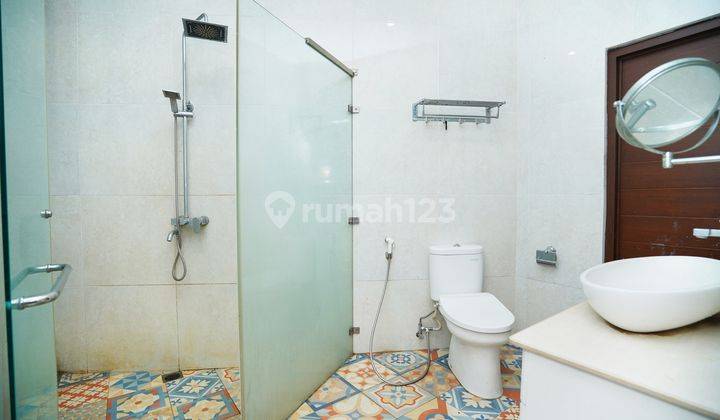 Rumah Unik Luas di Villa Gunung Lestari Area Ciputat Harga Nego Bisa Kpr 11