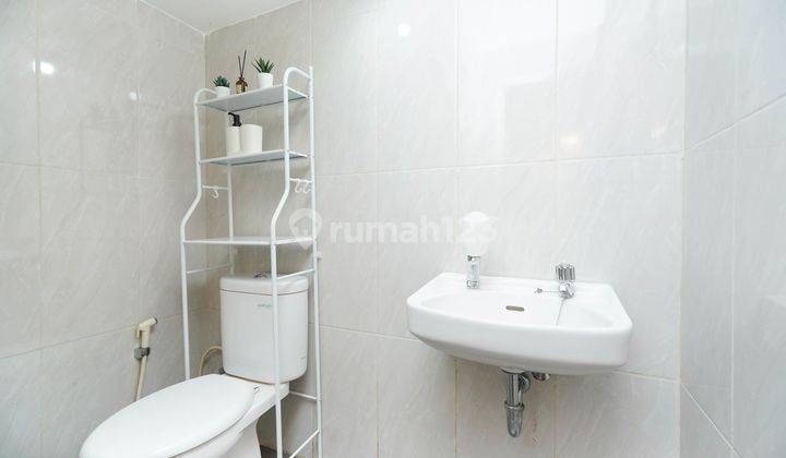 Rumah 2 Lantai Dekat Kota Wisata Harga Nego Siap Kpr 8