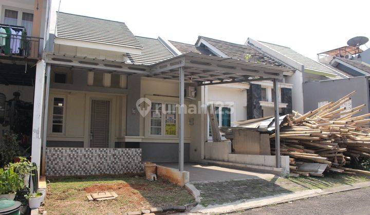 Rumah Strategis Dekat Eka Hospital Cibubur di Kota Wisata J18016 2