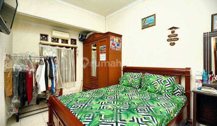 Rumah SHM LB 300 Harga Nego dekat Mall dan Stasiun di Bekasi Dibantu KPR J19233 2