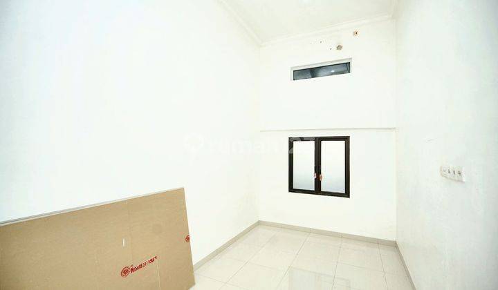 Rumah Seken Terawat LT 126 Harga Nego dekat Living World Grand Wisata Bekasi J18970 2