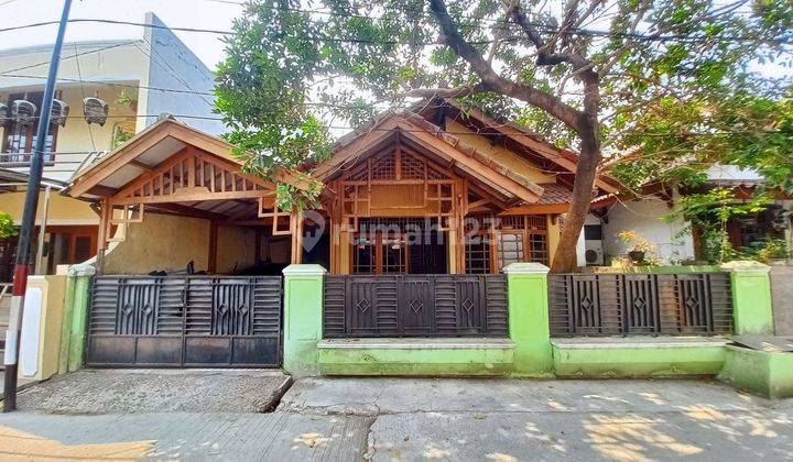 Rumah Seken Terawat LT 126 Hadap Timur 9 menit ke PLAZA PONDOK GEDE J8666 1