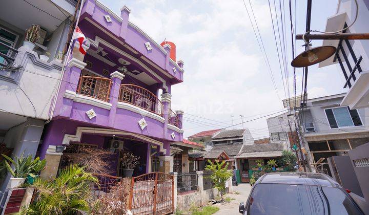 Rumah Hadap Utara 2 Lt Bisa Nego 7 menit ke Lagoon Avenue Mall Bekasi J25476 2