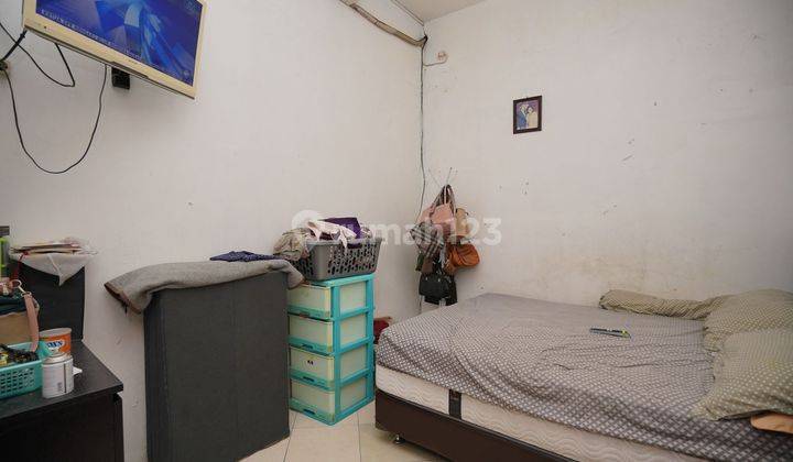 Rumah Cantik SHM 6 Kamar Tidur dekat Lippo Cikarang Harga Nego Siap KPR J-23946 2