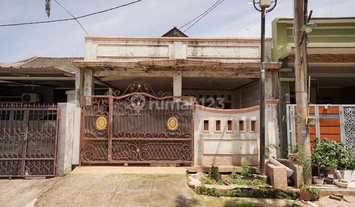 Rumah Seken 3 KT di Bekasi Akses Mudah ke RS dan Mall Hadap Utara J18438 1